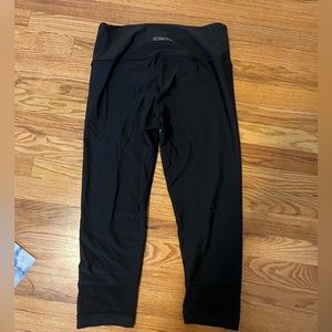 Victoria Sport crop leggings